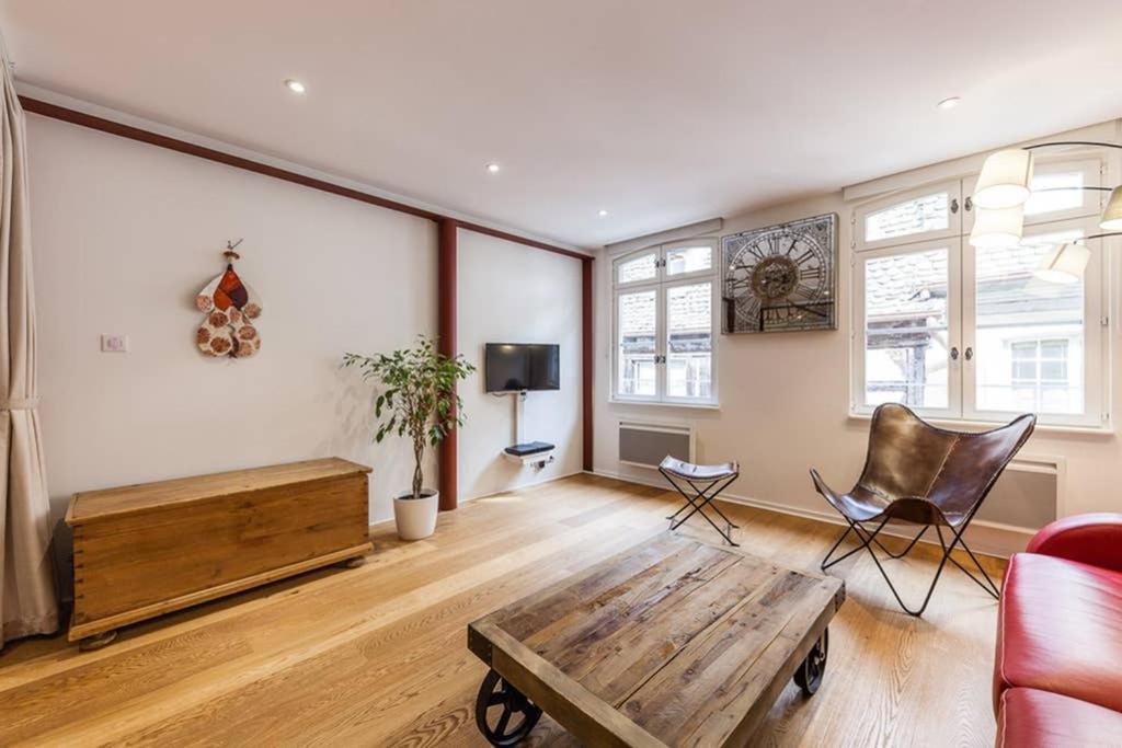 Appartement Arcade En Hyper Centre Avec Parking Strasbourg Exterior foto